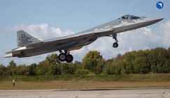 ВКС России получили партию истребителей пятого поколения Су-57 в новом облике