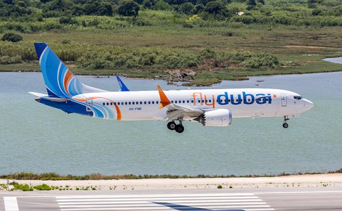 СМИ: Экстренно севшим самолетом Flydubai управляли пилоты из России и Украины