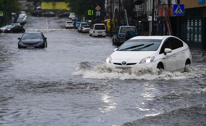 Владивосток накрыло хвостом муссона, город затонул