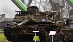 Сдались с потрохами. «Абрамсы» и «Леопарды» теперь работают на нашу оборонку
