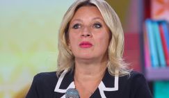 Захарова призвала россиян к осторожности за границей из-за «охоты»