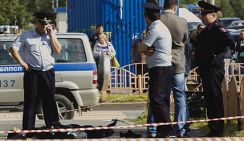 В российском Сургуте мужчина с ножом напал на прохожих