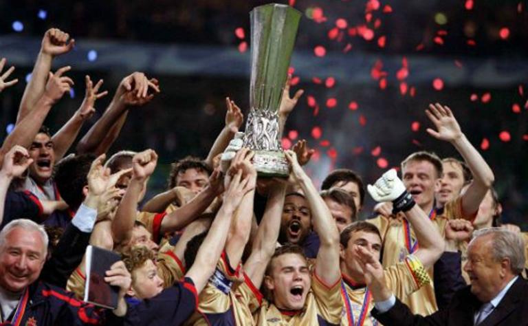 На фото: победа на Кубке УЕФА