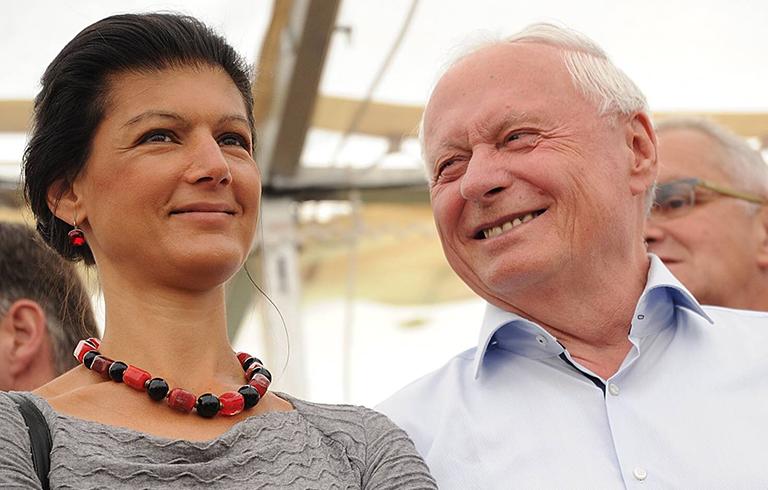 а фото: депутат парламента Сары Вагенкнехт и председатель группы MdL Оскар Лафонтен, 2016