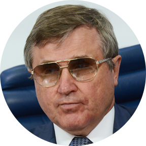 Олег Смолин