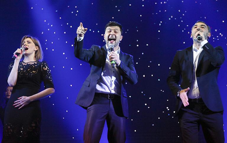 На фото: выступление Владимира Зеленского на концерте студии "Квартал 95" 