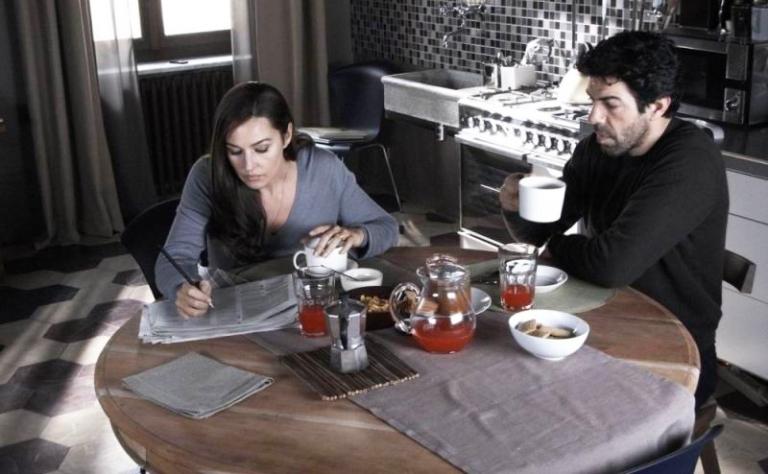 На фото: Моника Беллуччи в фильме &laquo;Человек, который любит&raquo;