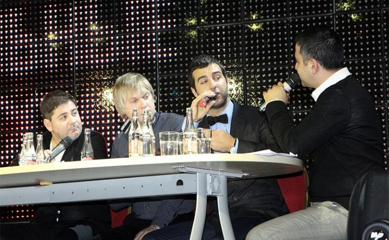 На фото: ведущие программы "Прожекторперисхилтон" Александр Цекало, Сергей Светлаков, Иван Ургант и Гарик Мартиросян (слева направо