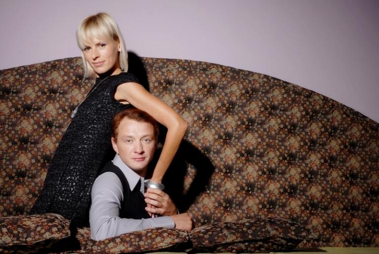 На фото: актер театра и кино Марат Башаров с женой Лизой, 2007 год.