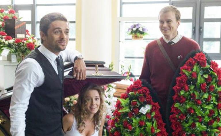 На фото: Ирина Старшенбаум на съемках сериала &laquo;Крыша мира&raquo;