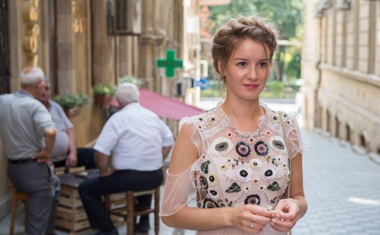 На фото: Ирина Старшенбаум на съемках фильма &laquo;Килиманджара&raquo;