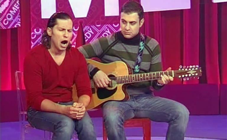 На фото: Александр Ревва и Гарик Мартиросян в Comedy Club