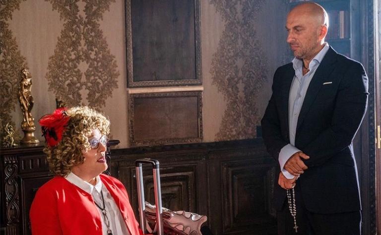 На фото: актеры Александр Ревва и Дмитрий Нагиев в фильме «Бабушка лёгкого поведения 2. Престарелые Мстители»