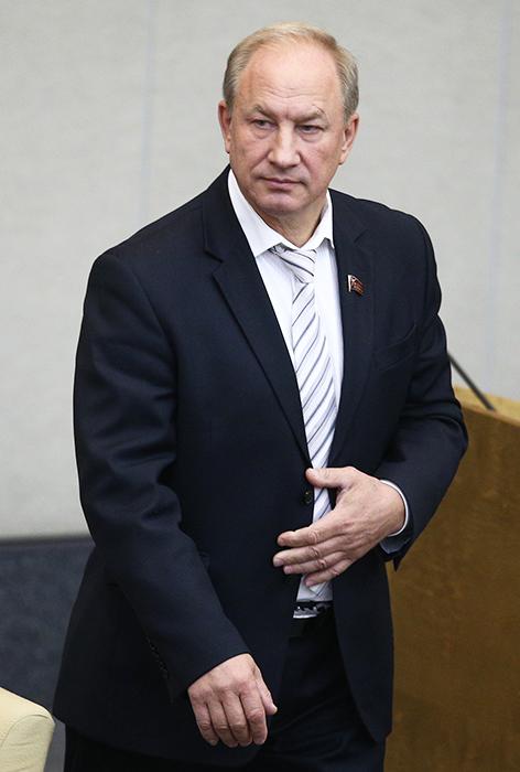 На фото: первый заместитель председателя комитета Госдумы РФ по делам национальностей Валерий Рашкин на пленарном заседании Государственной Думы РФ, 2015 год