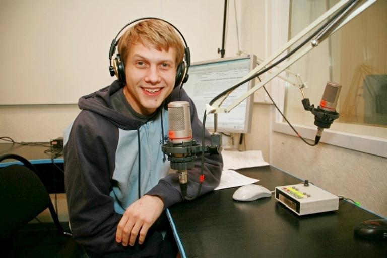 На фото: журналист, телеведущий и актер Борис Корчевников в 2007 году.