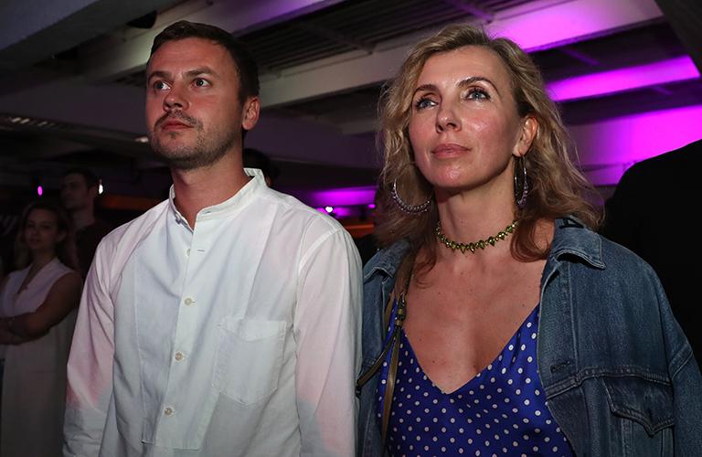 На фото: Светлана Бондарчук и фотограф Сергей Табунов на вечеринке