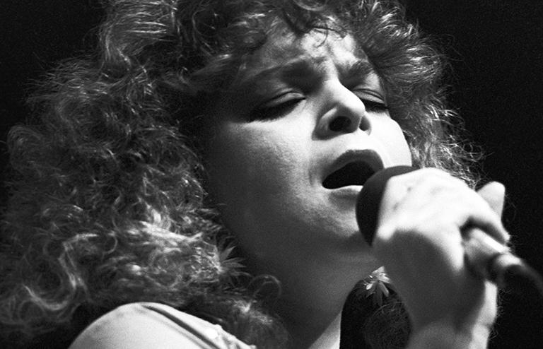 На фото: Лариса Долина. Джаз-фестиваль "Тбилиси-86".