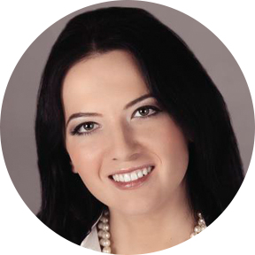 Кира Сазонова