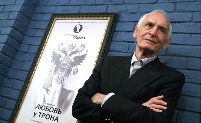 На фото: актер Василий Лановой