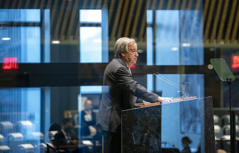 На фото: генеральный секретарь ООН Антониу Гутерриш во время выступления на заседании 75-й сессии Генассамблеи, которая проходит преимущественно в виртуальном формате из-за пандемии коронавируса COVID-19