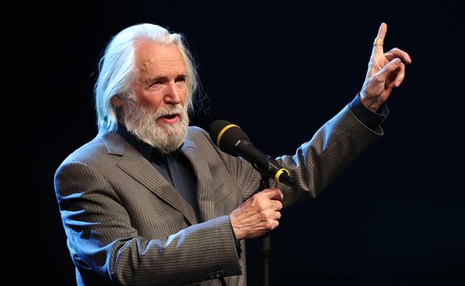 На фото: актер Станислав Любшин