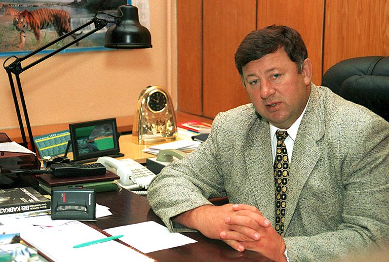 На фото: Кашин Владимир Иванович - академик РАСХН, заслуженный работник сельского хозяйства РФ, директор Всероссийского селекционно-технологического института садоводства и питомниководства Ленинского района Московской области, 1999 год.
