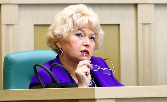 На фото: член комитета Совета Федерации РФ по конституционному законодательству и государственному строительству Людмила Нарусова