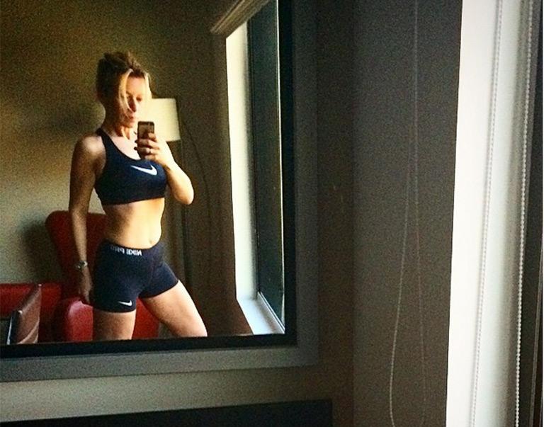 Мария Захаорова во время занятия спортом