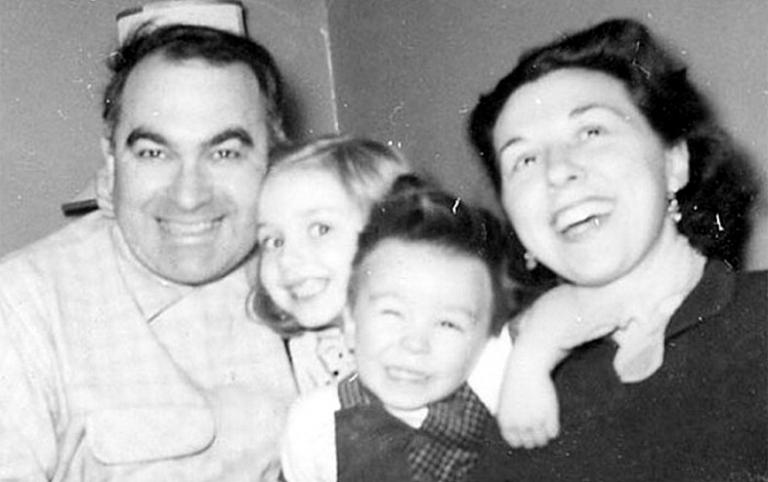 Хиллари Клинтон с родителями