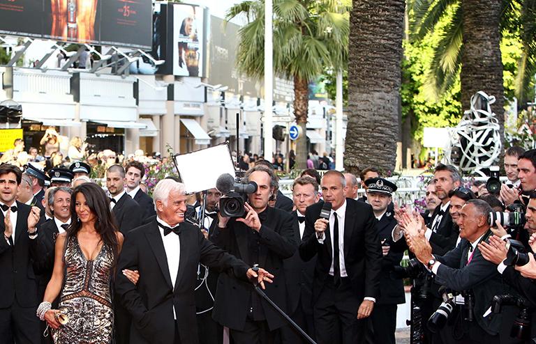 На фото: Жан-Поль Бельмондо и Барбара Гандольфи, 64-й Каннский фестиваль, 2011