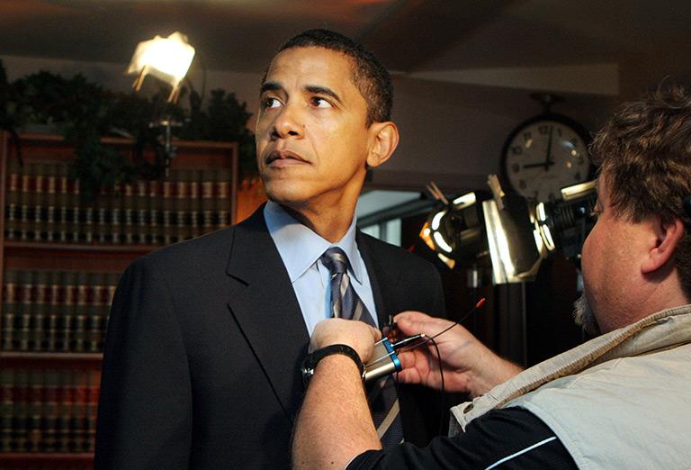 Барак Обама перед выступлением на &laquo;Face the Nation&raquo; в Чикаго, 2007 г.
