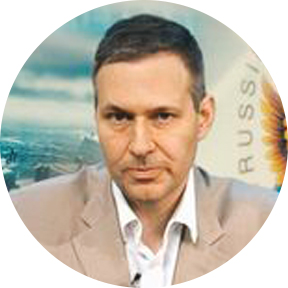 Александр Артамонов