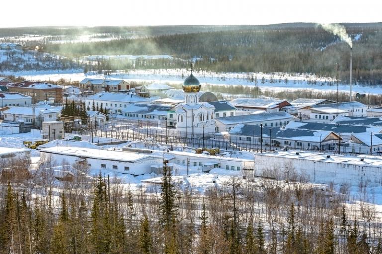 На фото: мужская исправительная колония особого режима №3 в ЯНАО.