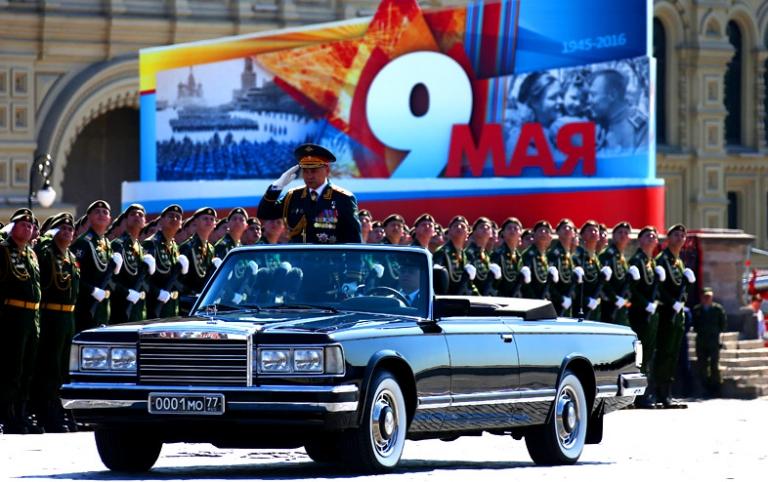 Министр обороны Сергей Шойгу на параде Победы 9 мая