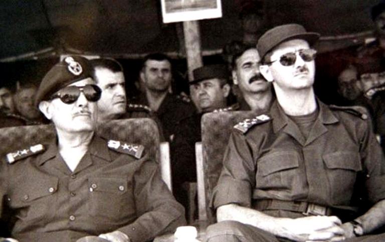 Башар Асад вместе со своим отцом