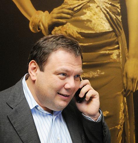 На фото: председатель совета директоров Альфа-Групп Михаил Фридман на презентации первого номера русской версии журнала &laquo;Spear&rsquo;s. Private Banking & Wealth Management Magazine&raquo; в ресторане &laquo;Zолотой&raquo;, 2008 год