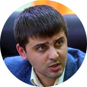 Роман Травин