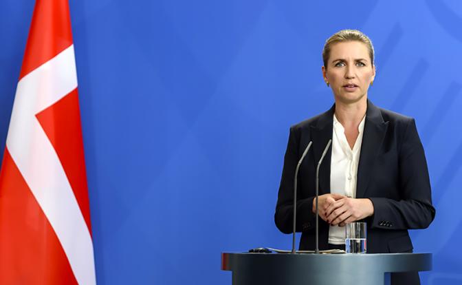 На фото: премьер-министр Дании Метте Фредериксен.