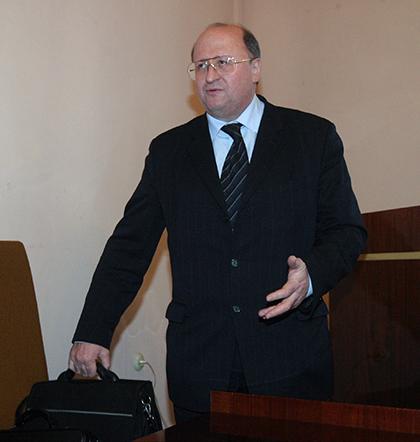 На фото: академик Российской академии медицинских наук Александр Гинцбург, 2005