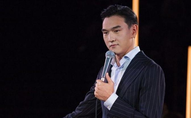 На фото: Нурлан Сабуров