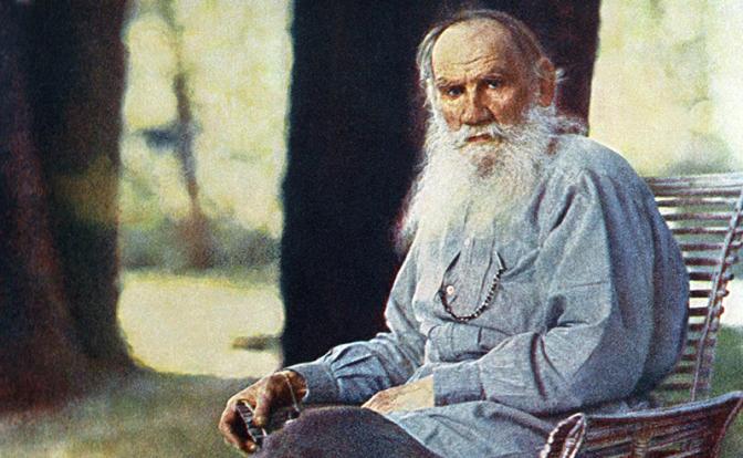 На фото: писатель Лев Николаевич Толстой