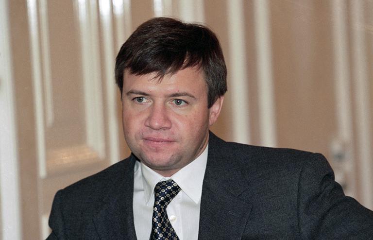 На фото: глава администрации Президент РФ Бориса Ельцина Валентин Юмашев, 1997