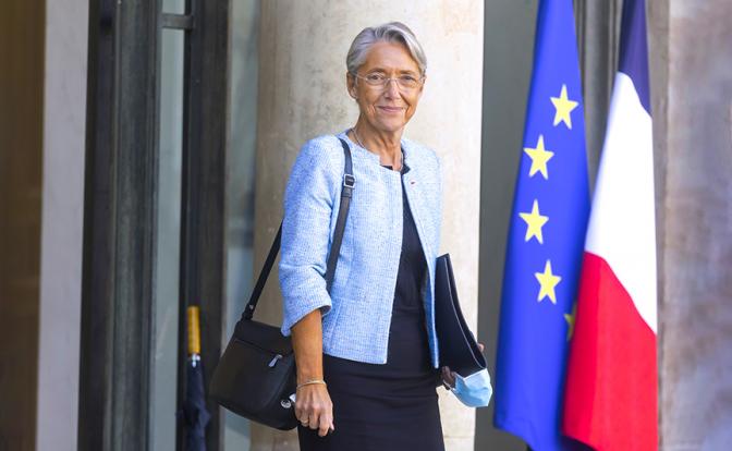 На фото: премьер-министр Франции Элизабет Борн