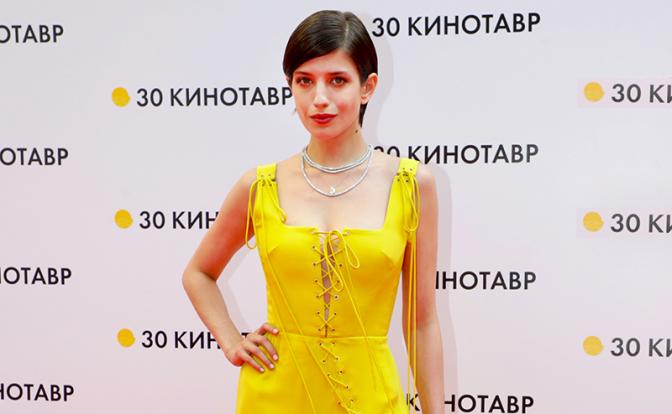 На фото: актриса Анна Чиповская на церемонии закрытия XXX Открытого фестиваля российского кино "Кинотавр".