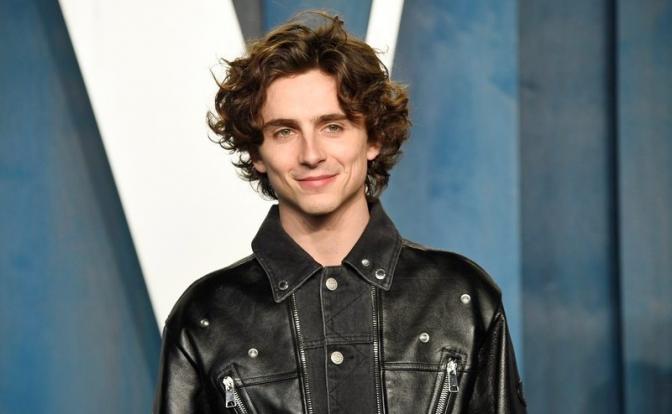 На фото: актер Тимоти Шаламе на вечеринке Vanity Fair Oscar Party в Беверли-Хиллз, 2022 год