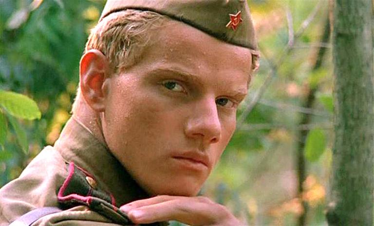 На фото: Юрий Колокольников в фильме "В августе 44-го", 2000 год.