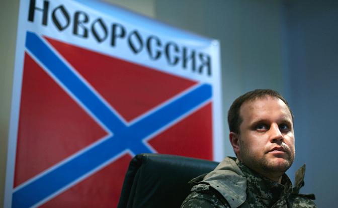 На фото: "Народный губернатор" самопровозглашенной Донецкой народной республики Павел Губарев во время брифинга, год