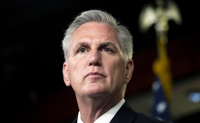 На фото: американский политик, спикер Палаты представителей США Кевин Маккарти