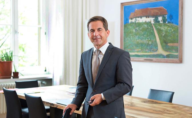 На фото: федеральный канцлер Швейцарии Вальтер Турнхерр