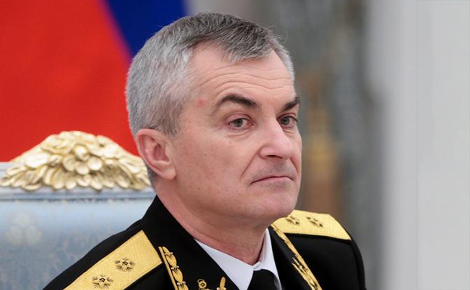 На фото: командующий Черноморским флотом Виктор Соколов